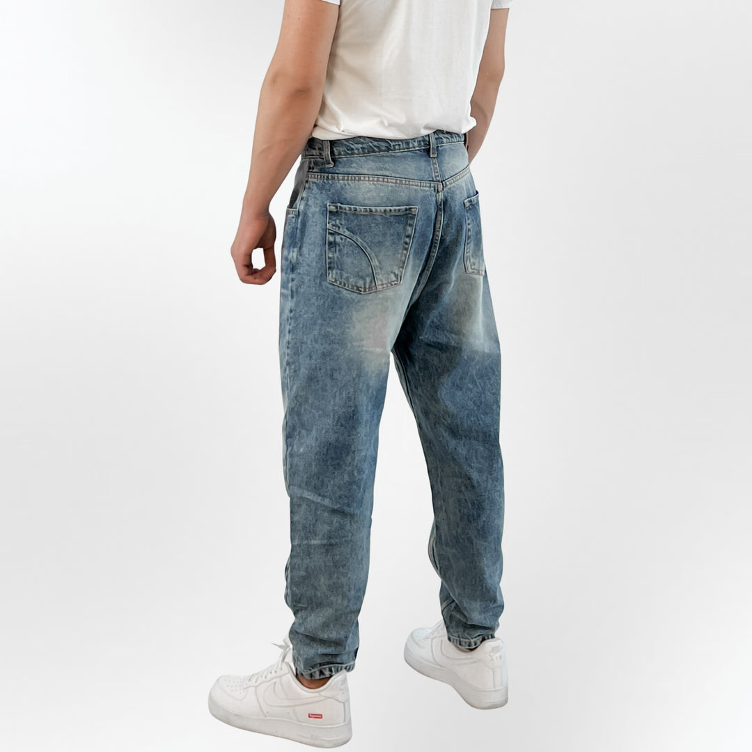 Tapered Fit Jeans